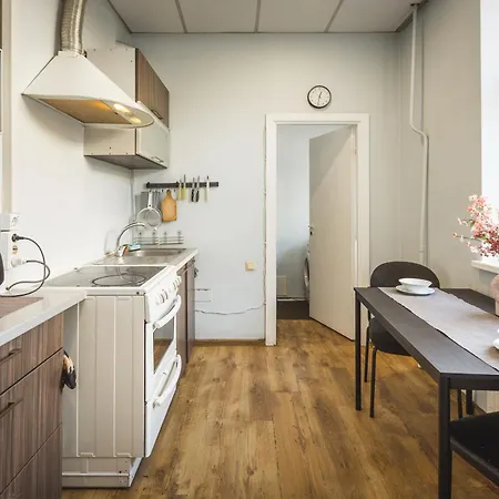 Apartman Stylish 6-bedroom - Lacplesa Street Riga