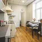 Apartamento Stylish 6-bedroom - Lacplesa Street *