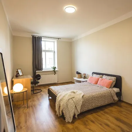 Stylish 6-bedroom - Lacplesa Street * Riga