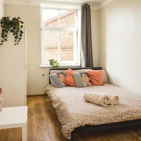 Stylish 6-bedroom - Lacplesa Street * Riga