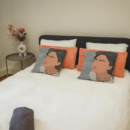 Stylish 6-bedroom - Lacplesa Street Riga