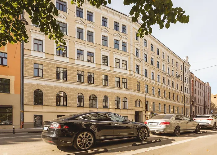 Dzīvoklis Stylish 6-bedroom - Lacplesa Street