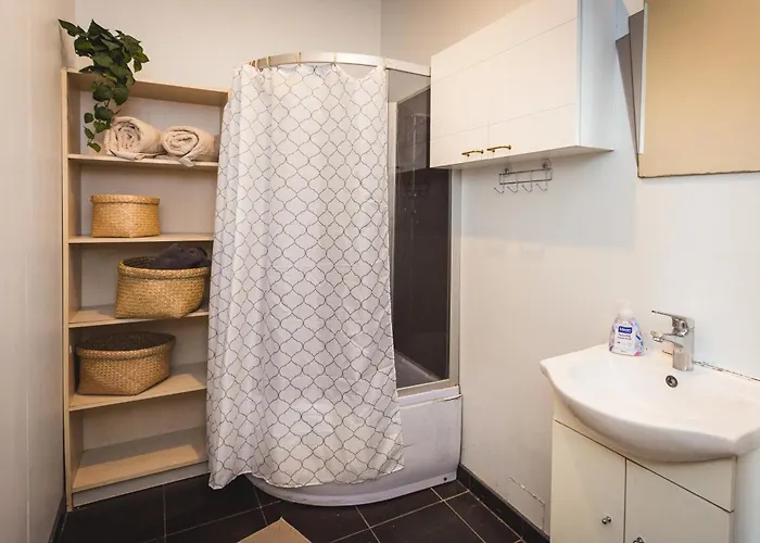 Dzīvoklis Stylish 6-bedroom - Lacplesa Street