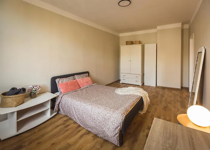 Stylish 6-bedroom - Lacplesa Street Riga