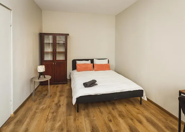 Stylish 6-bedroom - Lacplesa Street