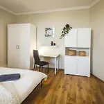 Lägenhet Stylish 6-bedroom - Lacplesa Street Riga